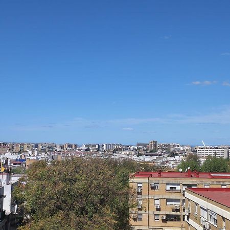 塞维利亚Acogedor Piso Con Balcon公寓 外观 照片